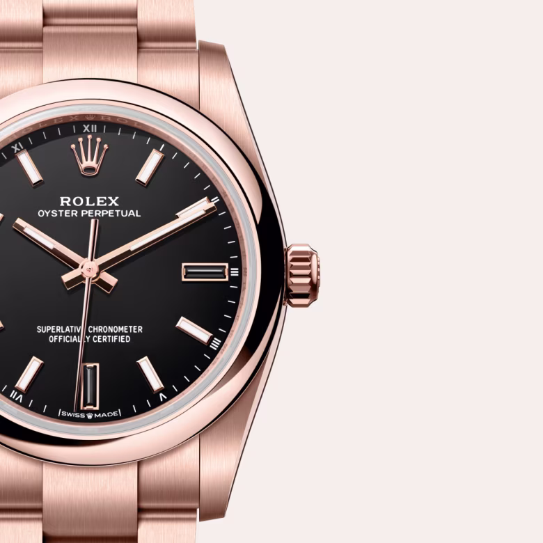 Rolex Oyster Perpetual 18 ct Everose gold M124205-0001 - Rolex Boutique Sentosa